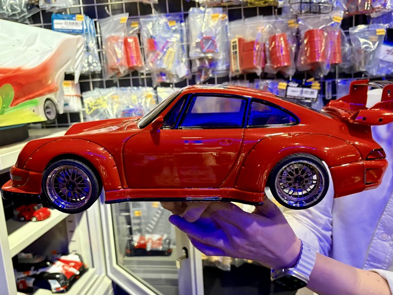 想要就要努力爭取！兒子的圓夢清單： Xinlehong Q901遙控車開箱與世界通模型車分享