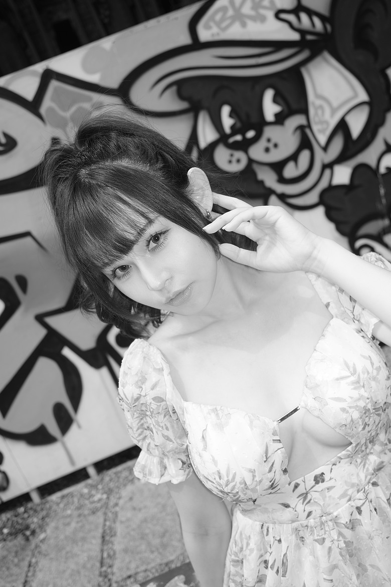 RICOH GR IV Monochrome 評測報告｜以純粹光影、譜寫口袋裡的黑白詩篇！