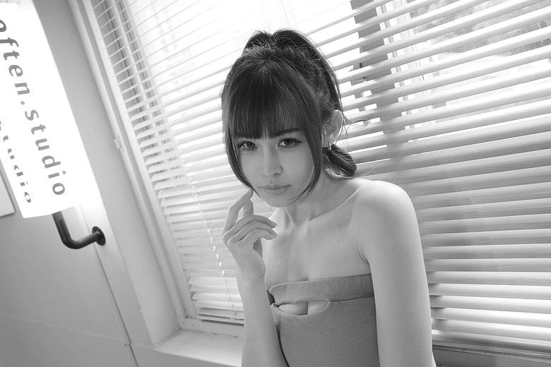 RICOH GR IV Monochrome 評測報告｜以純粹光影、譜寫口袋裡的黑白詩篇！