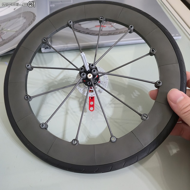 點我看大圖 🚴 LEGO 11380 公路車 |動手拼出公路魂