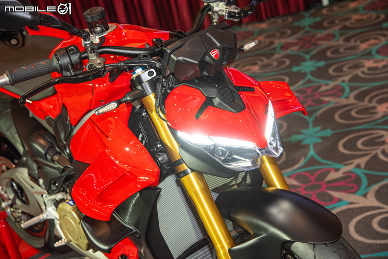 點我看大圖 DUCATI Panigale V4 S、Streetfighter V4 S國內正式發表!最新最強賽道科技開價196.8萬、158.8萬起!同場加映三色版、Lamborghini聯名版