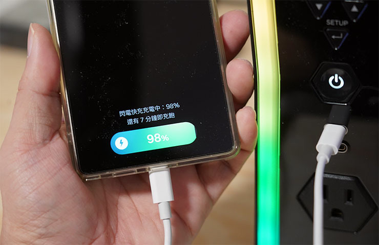 CyberPower GX150C2M 開箱：首款內建 RGB 燈效的「電競風 UPS」，守護遊戲玩家的頂規硬體！