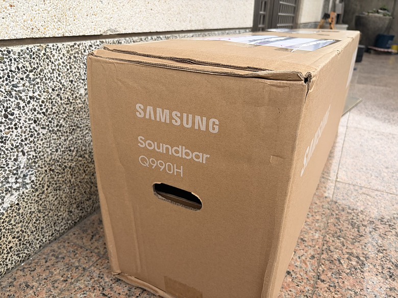 備受爭議之 ~ Samsung HW-Q990H 開箱