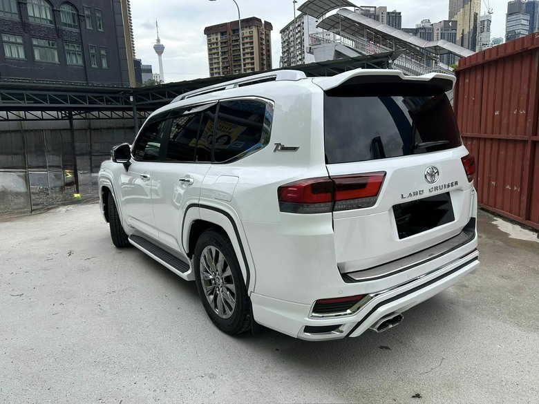 [海外開箱］Land Cruiser 300 ZX