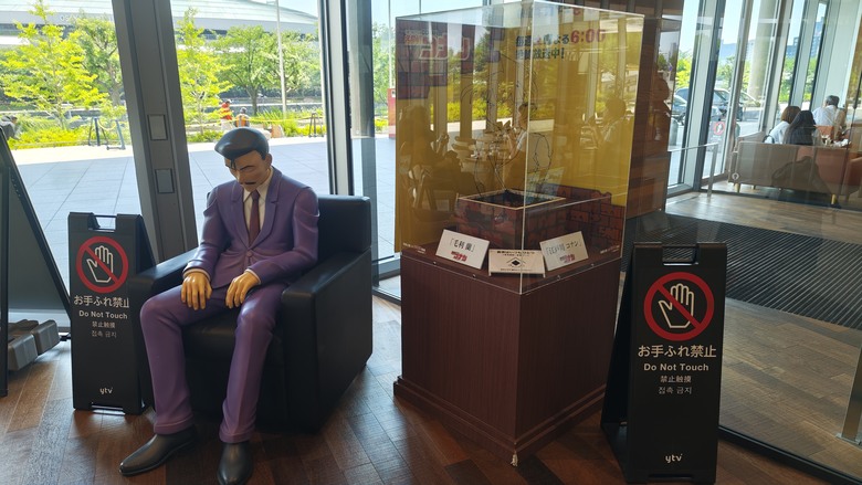 我與智能眼鏡的三天兩夜大阪快閃行 - Day2~Day3 - 天神橋筋商店街 / 梅田KYK炸豬排 / 阪急三番街 / 綱敷天神社御旅社 / 讀賣電視台柯南群像 / 通天閣 / 日本橋 / 達摩串炸 / 堺筋俱樂部 / INNN共乘體驗分享