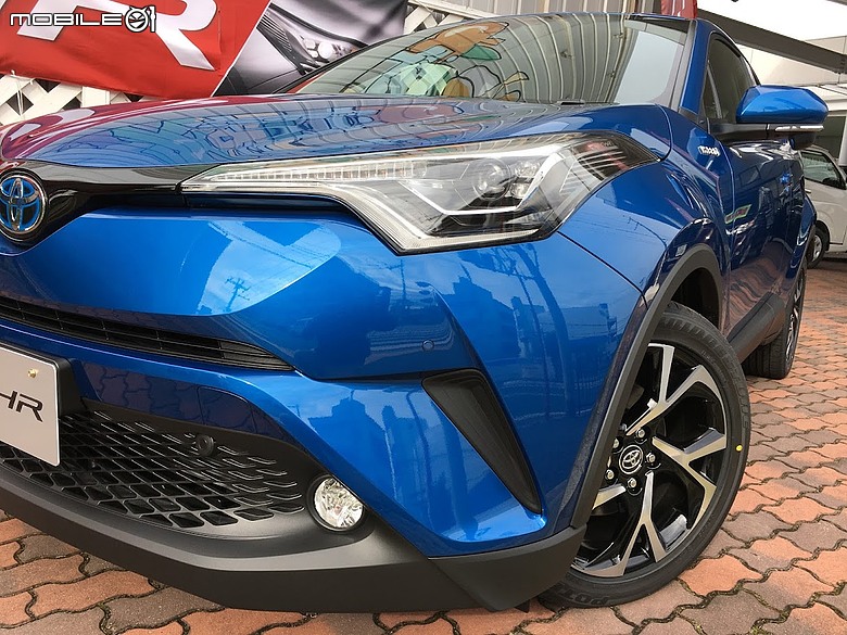 再見了，我的小藍：一部 Toyota C-HR 與我們家的九年時光