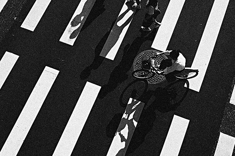 RICOH GR IV Monochrome 評測報告｜以純粹光影、譜寫口袋裡的黑白詩篇！