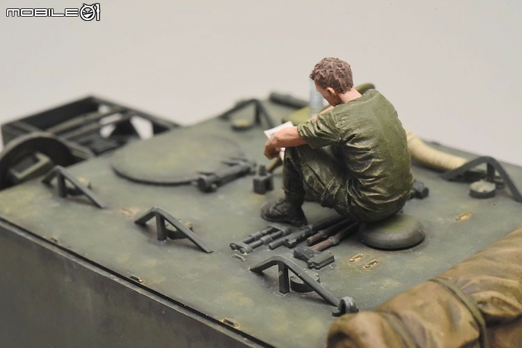 [模型製作記] M577 裝甲指揮車 1/35