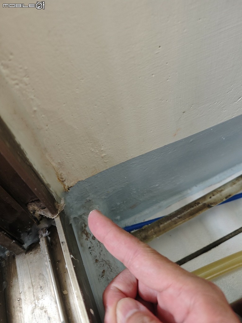 (DIY)落地窗框修繕過程分享