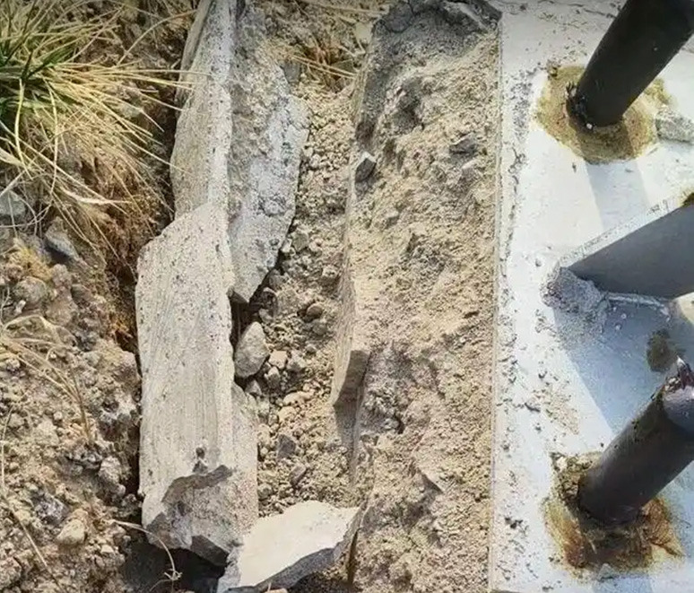 中共北斗工程被曝「脆皮底座」，一掰就碎