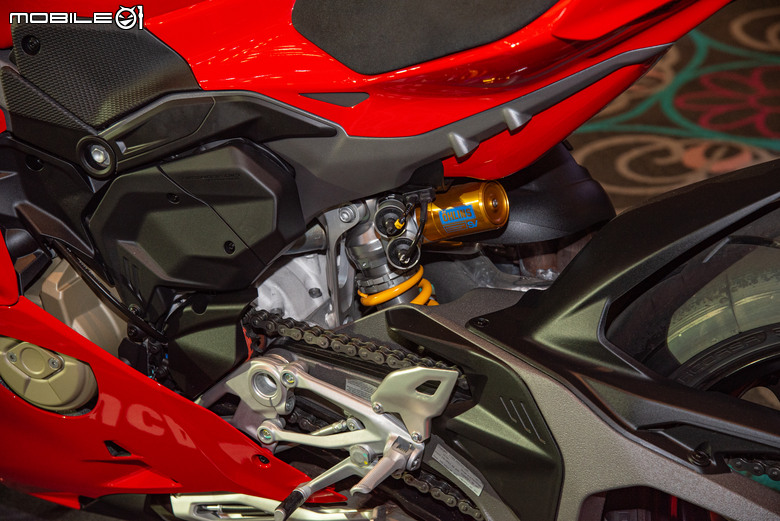 點我看大圖 DUCATI Panigale V4 S、Streetfighter V4 S國內正式發表!最新最強賽道科技開價196.8萬、158.8萬起!同場加映三色版、Lamborghini聯名版