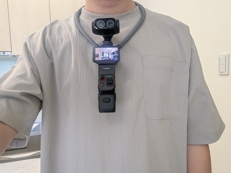 Insta360 Luna Ultra 第一人稱頭部追蹤模組開箱與實測