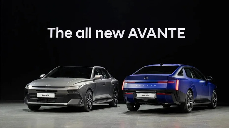 第 8 代 Hyundai Elantra 發表！車格放大、導入 AI 助理 油電同步升級