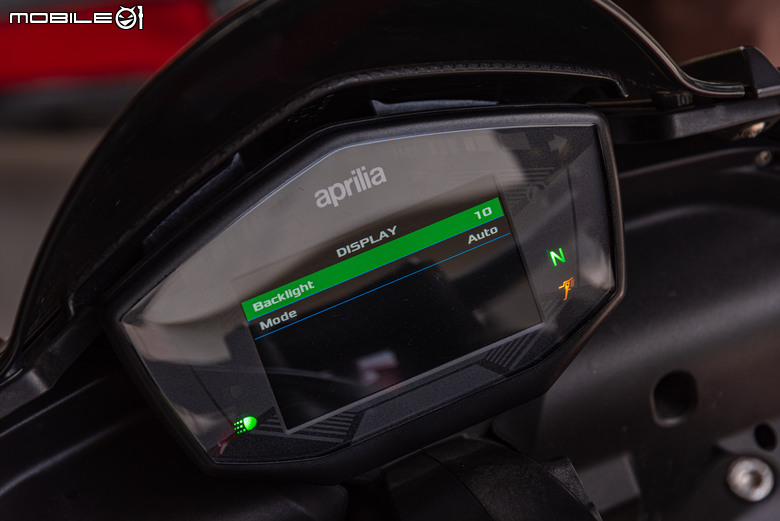 點我看大圖 Aprilia Tuono 660 試駕報告|手握燥熱戰鬥純血,電控帶來千變萬化!