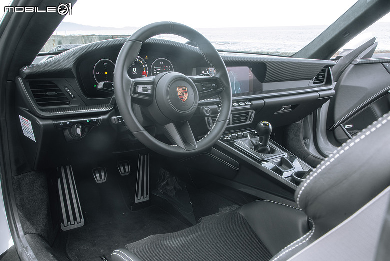 Porsche 911 GT3 with Touring Package試駕｜藏起尾翼，藏不住實力！