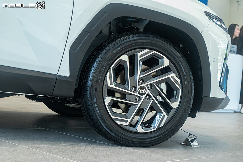 【採訪】Hyundai Tucson L 油電新年式登場，取消客貨車型再降價、三車型111.9萬元起！