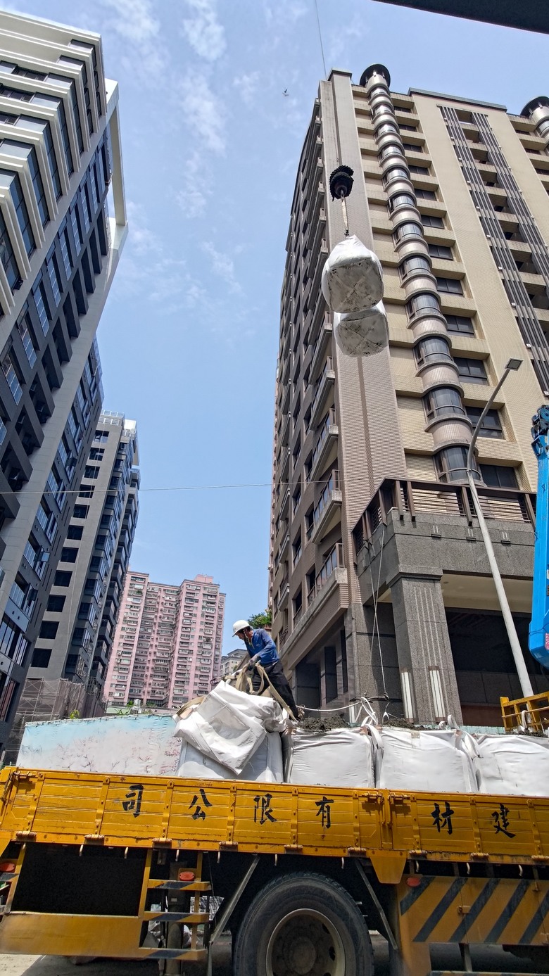 起重機操作員常見職業傷害與安全風險有哪些？