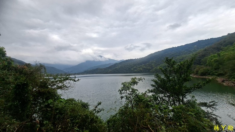 【台灣小百岳】鯉魚潭畔的靜謐午後|健行鯉魚山,飽覽湖光山色