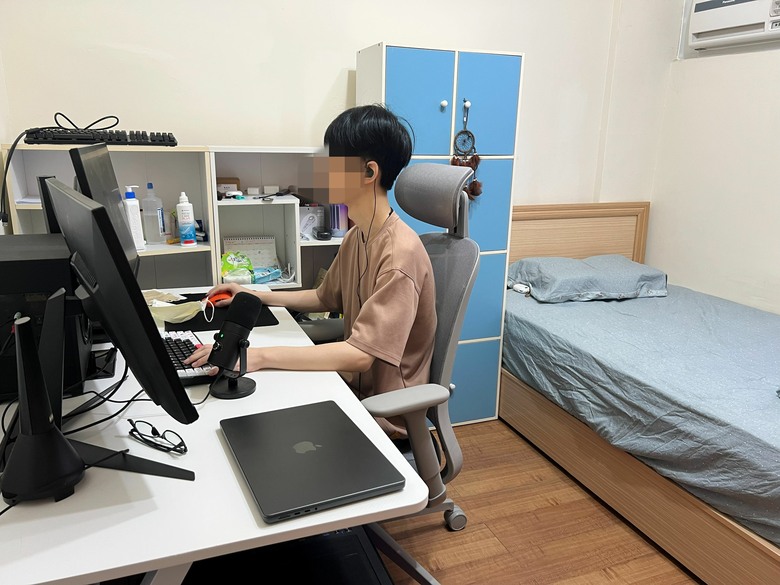 玩遊戲、居家辦公好坐的SIDIZ T60人體工學椅