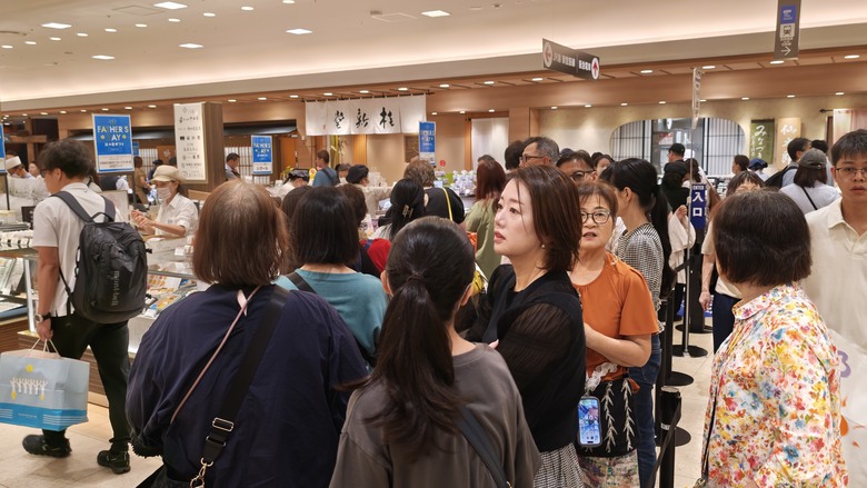 我與智能眼鏡的三天兩夜大阪快閃行 - Day2~Day3 - 天神橋筋商店街 / 梅田KYK炸豬排 / 阪急三番街 / 綱敷天神社御旅社 / 讀賣電視台柯南群像 / 通天閣 / 日本橋 / 達摩串炸 / 堺筋俱樂部 / INNN共乘體驗分享