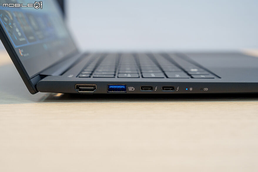 【Computex 2026】Acer 發表 960g TravelMate P6 14 AI 商務筆電 便攜與輔助螢幕同步登場