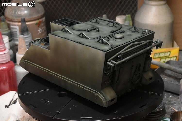 [模型製作記] M577 裝甲指揮車 1/35