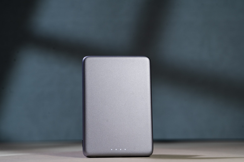 【開箱測試】小米磁吸超薄行動電源 5000 7.5W & 小米 3A 編織傳輸線 10cm