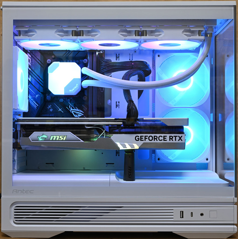 點我看大圖 ANTEC C2M ARGB機殼開箱