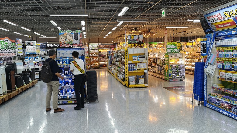 我與智能眼鏡的三天兩夜大阪快閃行 - Day2~Day3 - 天神橋筋商店街 / 梅田KYK炸豬排 / 阪急三番街 / 綱敷天神社御旅社 / 讀賣電視台柯南群像 / 通天閣 / 日本橋 / 達摩串炸 / 堺筋俱樂部 / INNN共乘體驗分享
