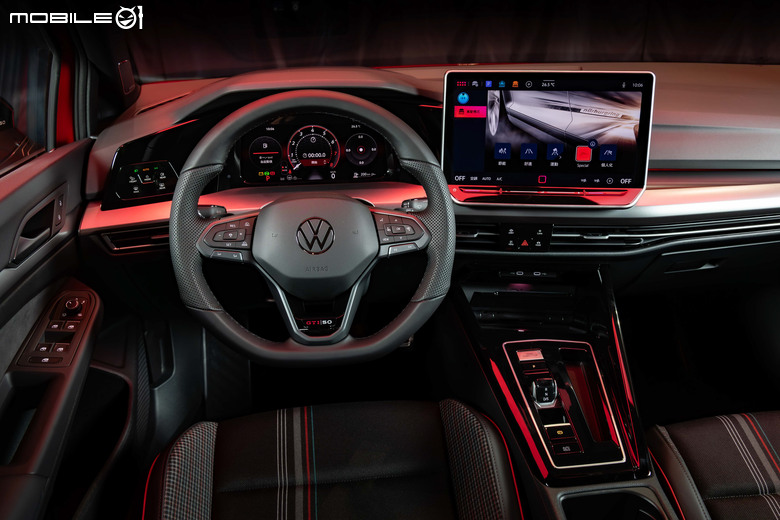 Volkswagen Golf GTI 50 週年版正式上市｜比德國還便宜的194.8萬元、發表前即完售！