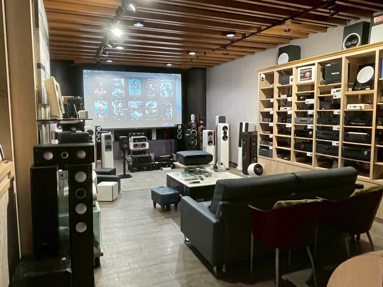 家庭劇院視聽店家推薦 預約心得分享 EH-QB1000B 4K雷射3LCD旗艦家庭劇院投影機