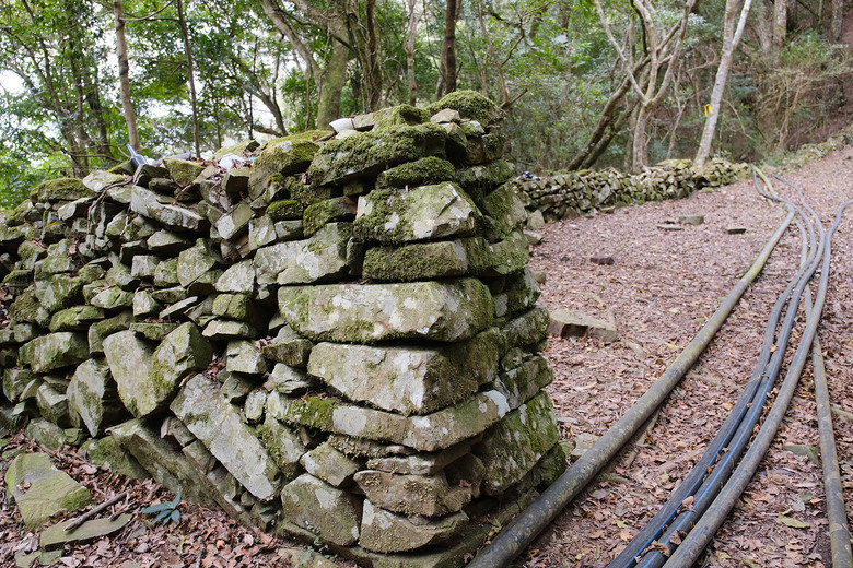 點我看大圖 【比大鳥縱走】隱沒在深山裡的日軍軍營遺址 | 五峰天際線
