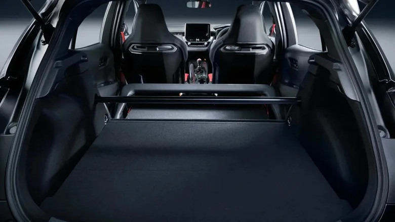 碳纖維上身的終極鋼砲! Toyota GRMN Corolla 明年限量登場！