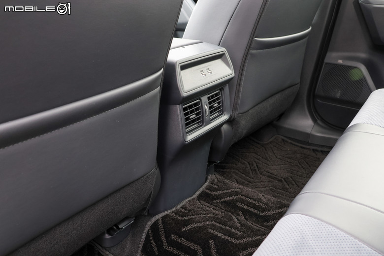 Toyota RAV4 PHEV 試駕｜可純電每日通勤、還具備6秒內加速破百的實力！