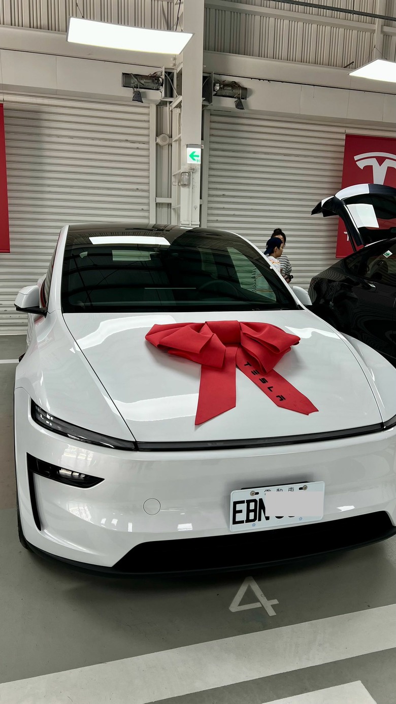 [高雄交車開箱］2026Q2 Model Y交車過程