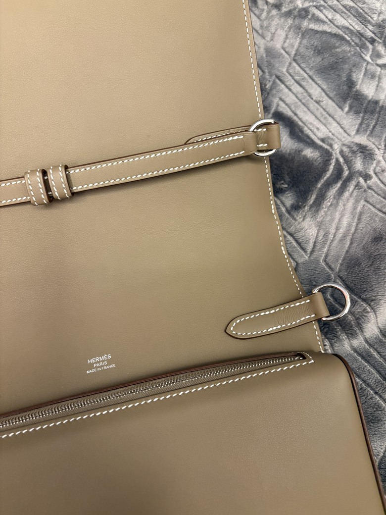 冷門寶藏還是工藝天花板？Hermès Équipier大象灰，越看越上癮的法式高級感