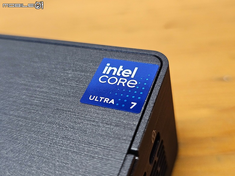 點我看大圖 GIGABYTE BRIX GB-BRU7-255H 迷你電腦開箱