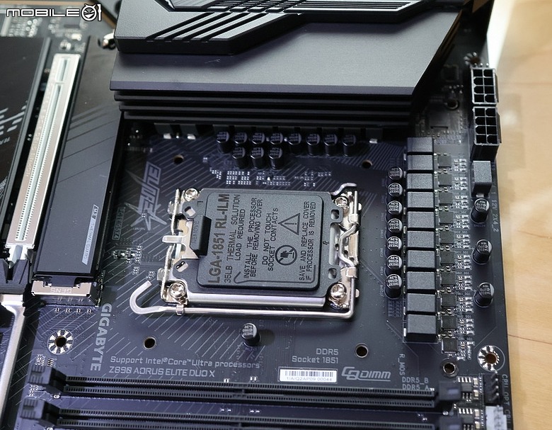點我看大圖 PLUS 處理器新選擇,記憶體超頻更容易 Z890 AORUS ELITE DUO X