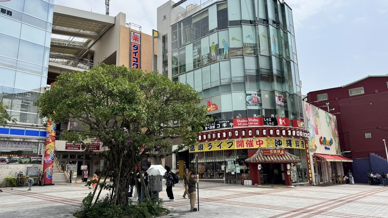 【2026沖繩自由行 Day 4】國際通實況散步、首里城、一蘭拉麵、牧志第一公設市場|四天三夜完美收官