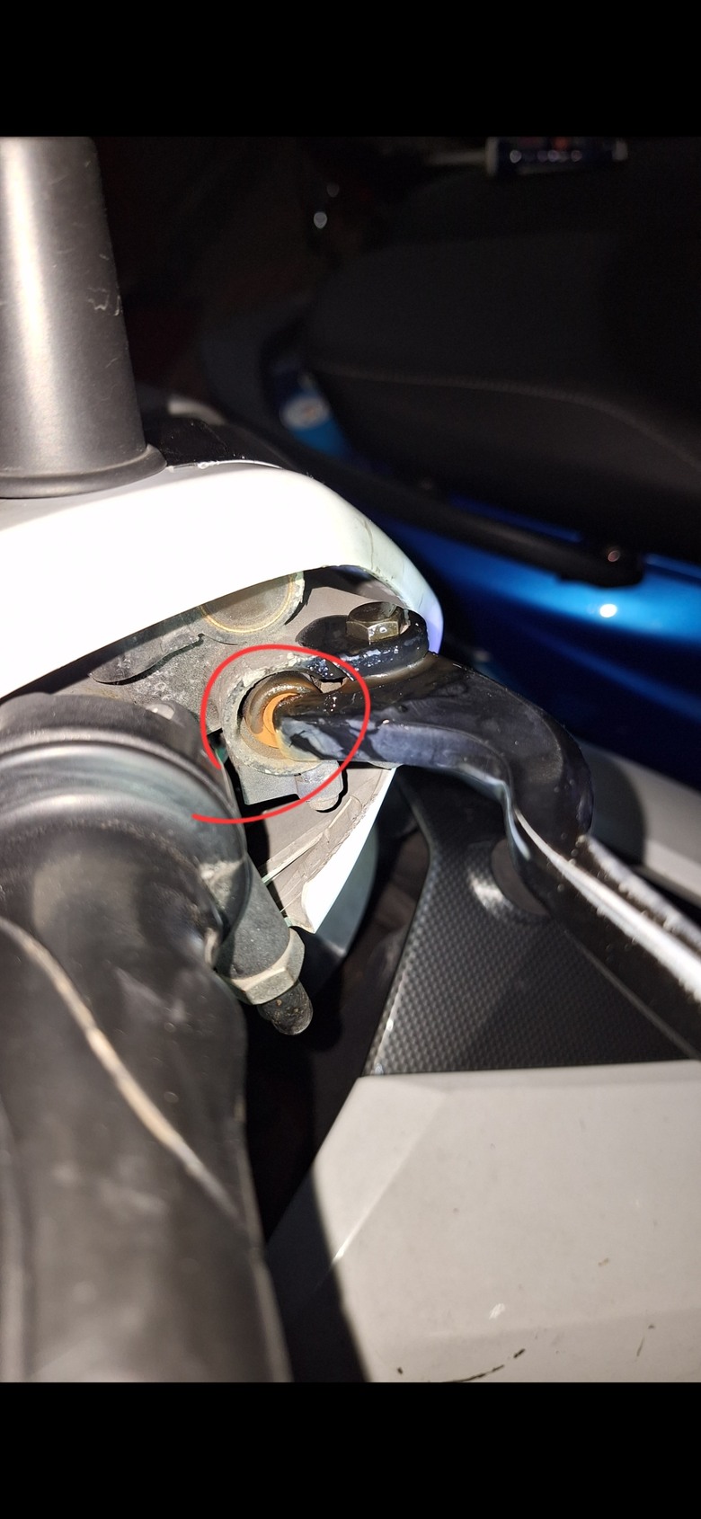 拉桿和煞車盤