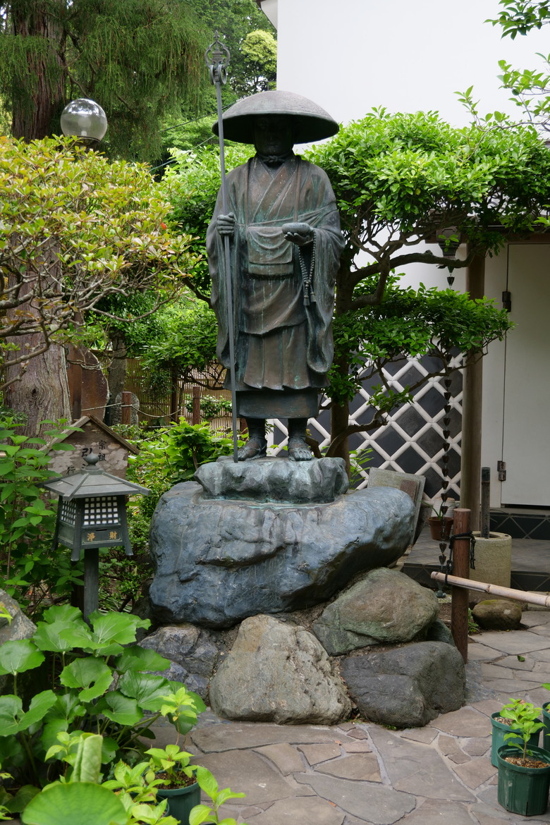 鐮倉 小町通り商店街 江之電 極樂寺站