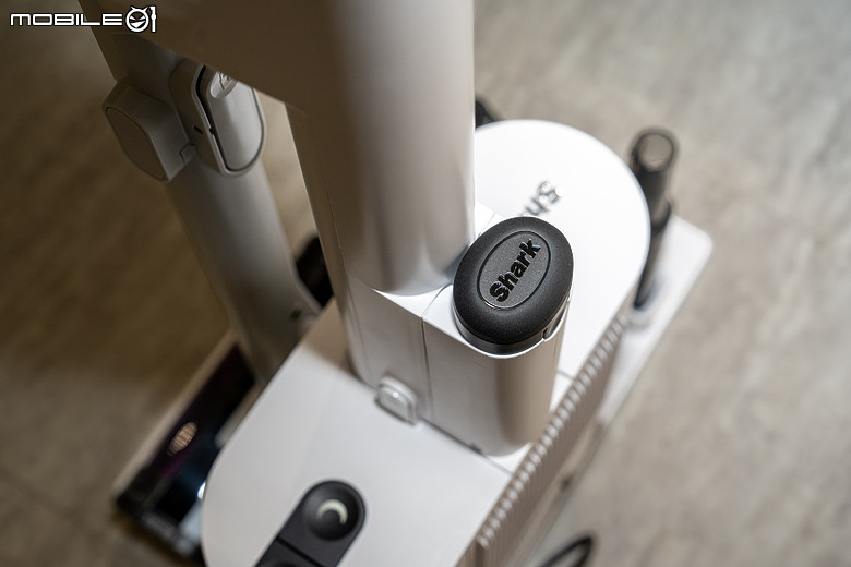 Shark EVOPOWER SYSTEM NEO+ 自動集塵無線吸塵器｜1.7kg 超輕量、IQ 智慧吸塵、90 度彎折免彎腰