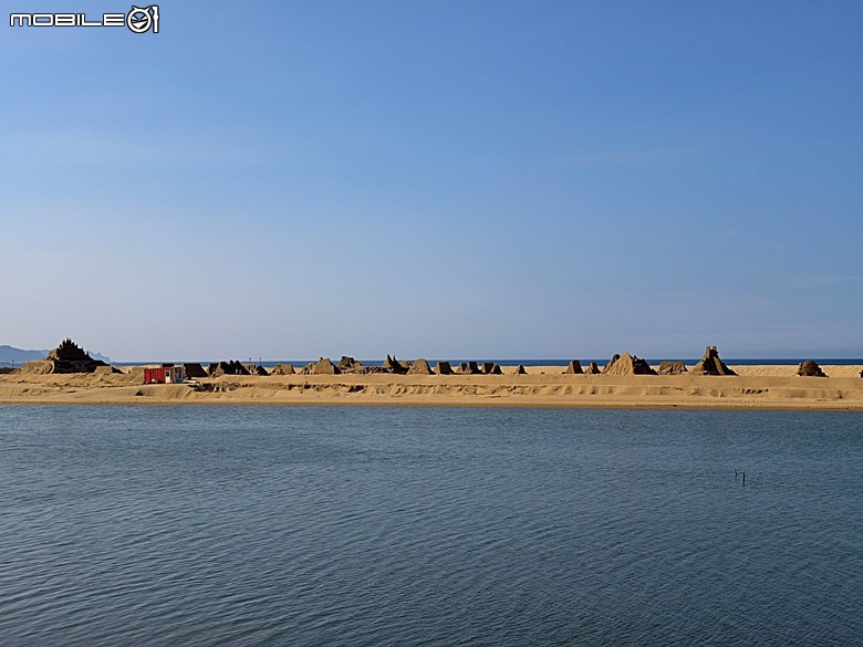 沙灘皮克敏探索之新北市篇 — 萬里海水浴場、金山中角、貢寮福隆海水浴場、石門白沙灣、三芝淺水灣、淡水沙崙、淡江大橋,還有Bossa Nova巴莎諾瓦海景餐廳與依海廚房之吃吃喝喝
