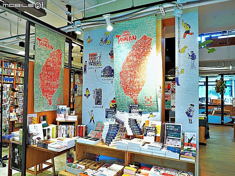 竹北新瓦屋客家文化保存區、采田福地、竹北泉州厝汾陽堂、東平問禮堂、竹北福佑宮(十三伯公)、蓮華寺、附掛美食之一浪拉麵 — 竹北一日雨中散策