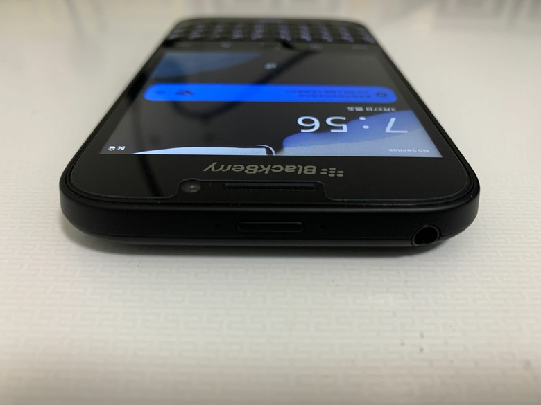 BlackBerry Classic Zinwa Q25 純黑色-石墨黑|黑夜裡點亮世界的經典