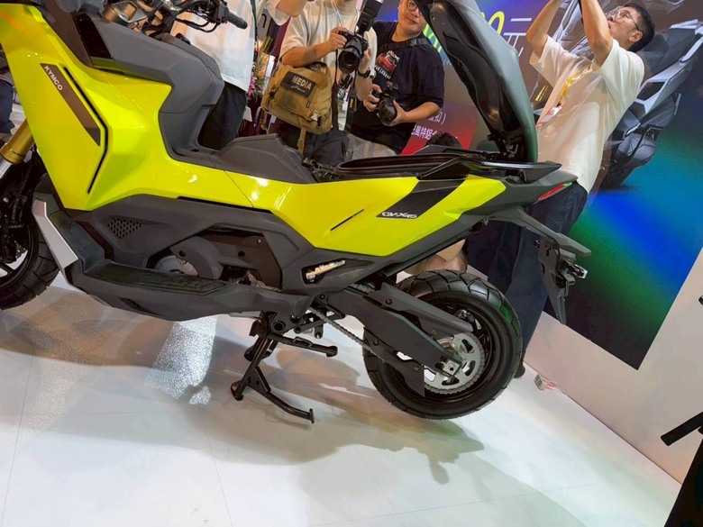2026重機展週一逛展心得,順便看了光陽發表會與 CV-X45 實車