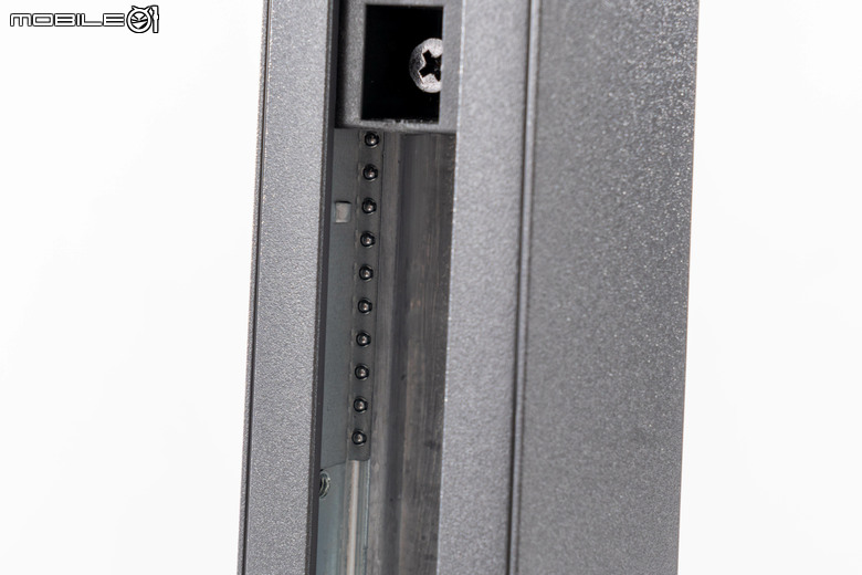 ROG STRIX OLED XG34WCDMS 電競螢幕開箱實測 34 吋寬曲面與 280Hz 高更新率帶來流暢沉浸感受