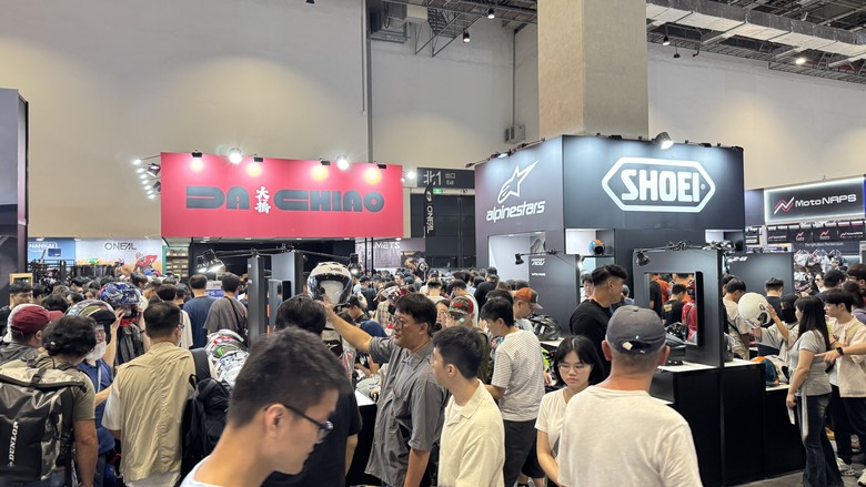 [分享] 颱風過後快閃去！2026 南港重機展快速直擊：熱血品牌部品一次看！