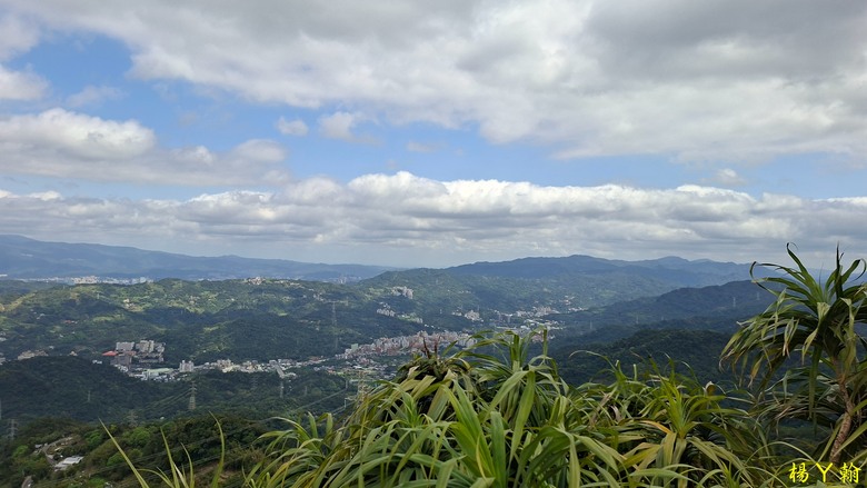 【郊山走走】拉繩攀爬登頂猴山岳前峰,猴山岳連走貓空圓山、岐山古道