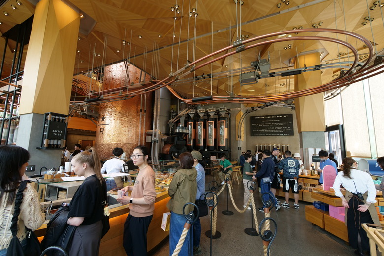中目黑 STARBUCKS RESERVE(R) ROASTERY TOKYO